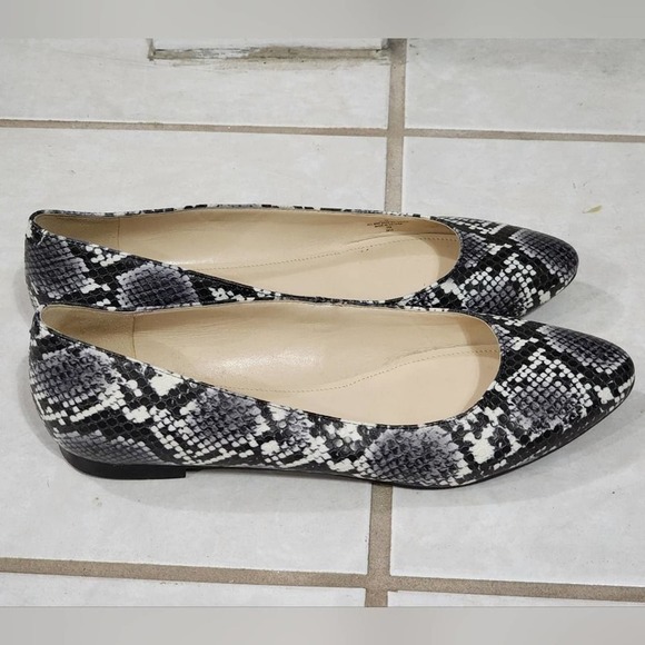 Nine West python snakeskin pointed toe flats‎ size 8 - Picture 2 of 6